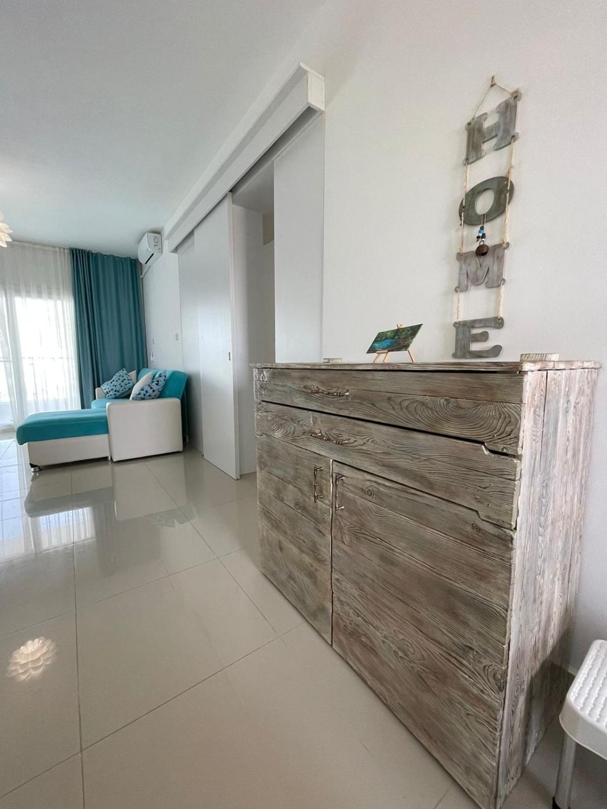 Blue Apartment In 5* Ceasar Resort Trikomo ภายนอก รูปภาพ