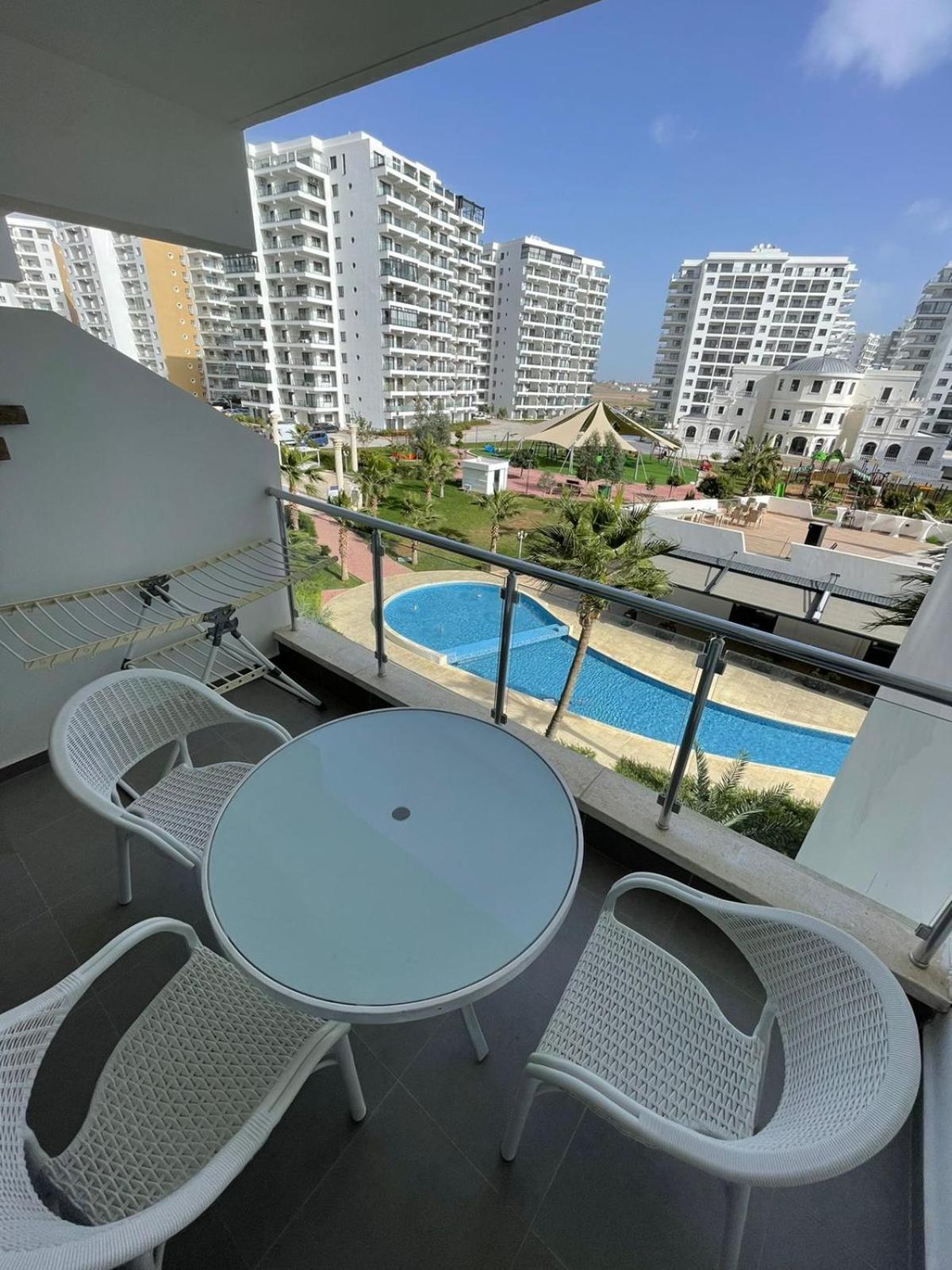 Blue Apartment In 5* Ceasar Resort Trikomo ภายนอก รูปภาพ