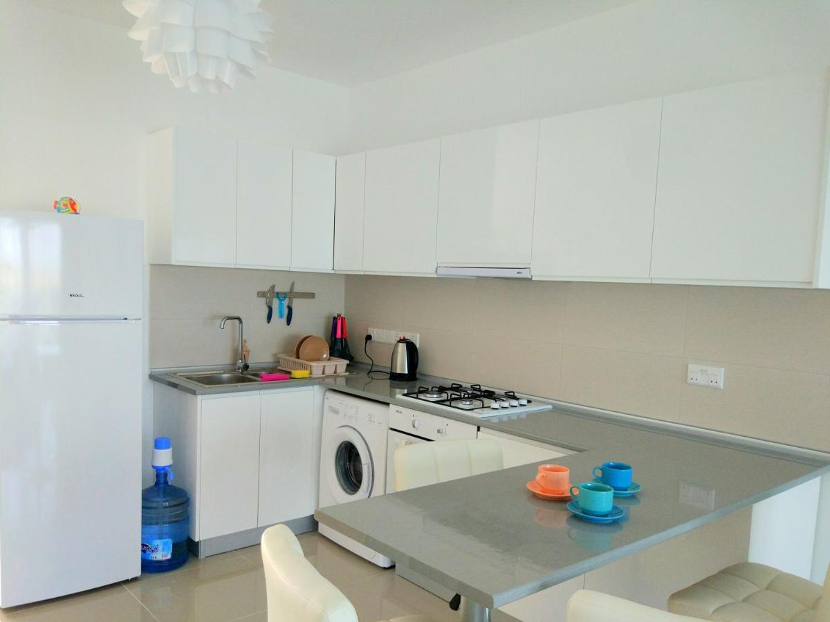 Blue Apartment In 5* Ceasar Resort Trikomo ภายนอก รูปภาพ